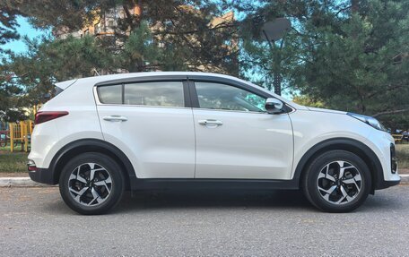 KIA Sportage IV рестайлинг, 2021 год, 2 490 000 рублей, 2 фотография