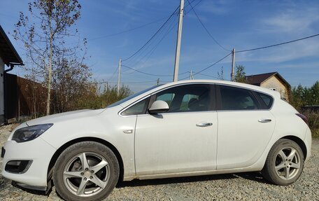 Opel Astra J, 2012 год, 730 000 рублей, 3 фотография