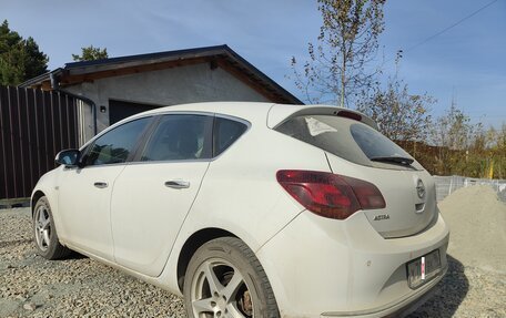 Opel Astra J, 2012 год, 730 000 рублей, 7 фотография