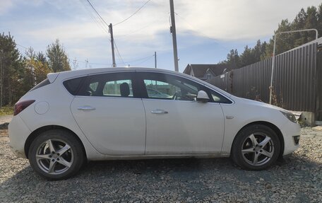 Opel Astra J, 2012 год, 730 000 рублей, 5 фотография