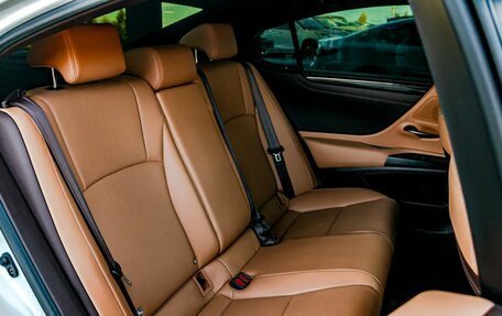 Lexus ES VII, 2021 год, 3 450 000 рублей, 15 фотография