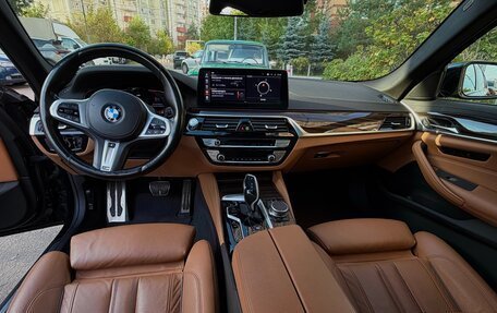 BMW 5 серия, 2021 год, 4 480 000 рублей, 8 фотография