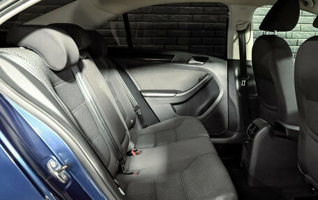 Volkswagen Jetta VI, 2014 год, 1 000 000 рублей, 17 фотография