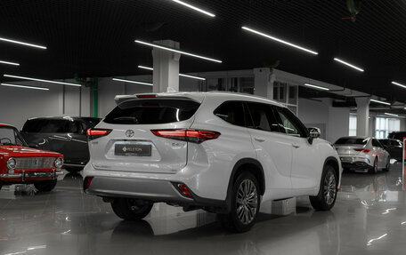 Toyota Highlander, 2025 год, 5 200 000 рублей, 5 фотография