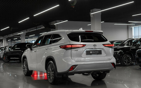 Toyota Highlander, 2025 год, 5 200 000 рублей, 4 фотография