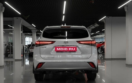 Toyota Highlander, 2025 год, 5 200 000 рублей, 6 фотография