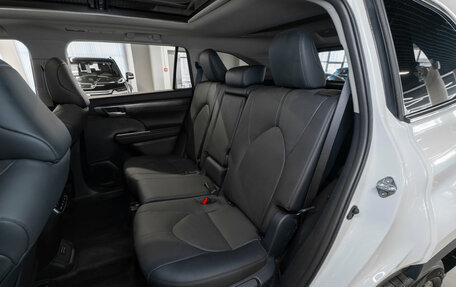 Toyota Highlander, 2025 год, 5 200 000 рублей, 23 фотография