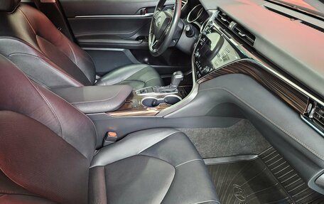 Toyota Camry, 2020 год, 2 849 000 рублей, 10 фотография