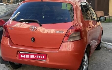 Toyota Yaris III рестайлинг, 2006 год, 499 999 рублей, 3 фотография