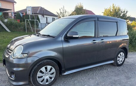Toyota Sienta I, 2008 год, 810 000 рублей, 3 фотография