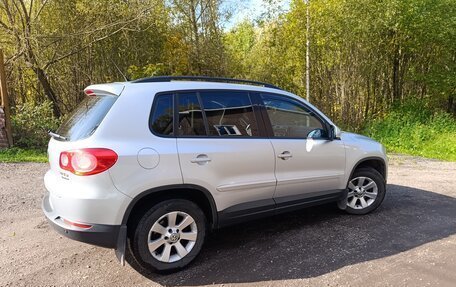 Volkswagen Tiguan I, 2011 год, 895 000 рублей, 2 фотография
