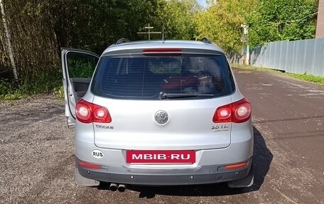 Volkswagen Tiguan I, 2011 год, 895 000 рублей, 3 фотография
