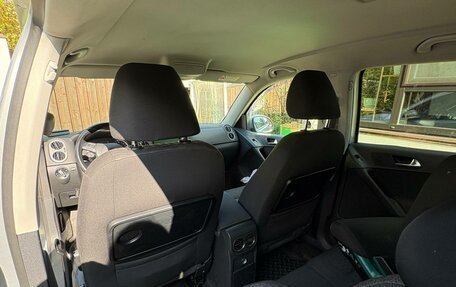 Volkswagen Tiguan I, 2011 год, 895 000 рублей, 20 фотография