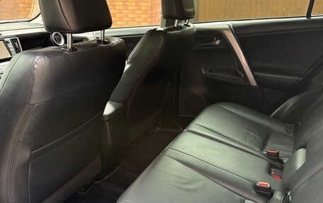 Toyota RAV4, 2018 год, 2 350 000 рублей, 13 фотография