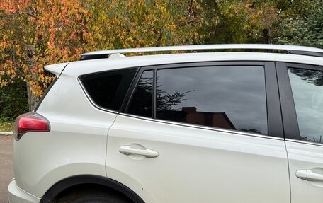 Toyota RAV4, 2018 год, 2 350 000 рублей, 8 фотография