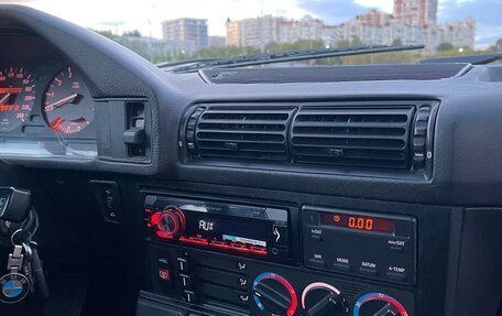 BMW 5 серия, 1989 год, 530 000 рублей, 24 фотография