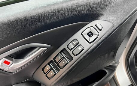 Hyundai ix35 I рестайлинг, 2011 год, 1 090 000 рублей, 14 фотография