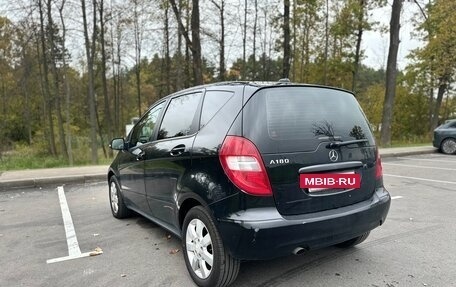 Mercedes-Benz A-Класс, 2011 год, 600 000 рублей, 2 фотография