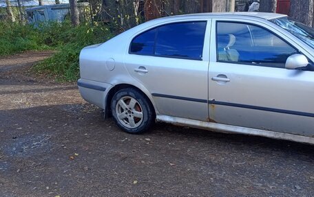 Skoda Octavia IV, 2001 год, 240 000 рублей, 11 фотография
