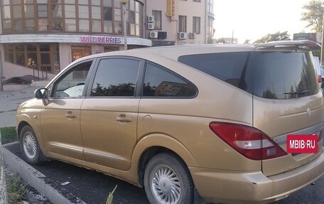 SsangYong Rodius I, 2004 год, 330 000 рублей, 8 фотография
