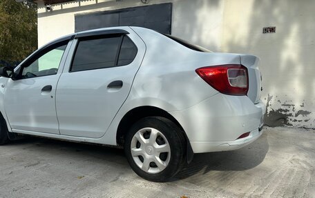 Renault Logan II, 2017 год, 360 000 рублей, 6 фотография