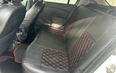 Renault Logan II, 2017 год, 360 000 рублей, 11 фотография