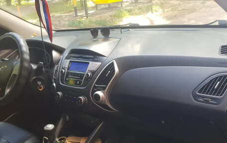 Hyundai ix35 I рестайлинг, 2012 год, 990 000 рублей, 8 фотография