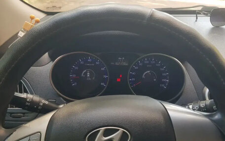 Hyundai ix35 I рестайлинг, 2012 год, 990 000 рублей, 5 фотография