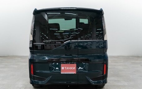 Honda Stepwgn IV, 2017 год, 2 400 000 рублей, 5 фотография