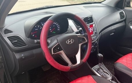 Hyundai Solaris II рестайлинг, 2013 год, 850 000 рублей, 10 фотография