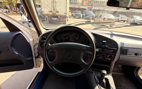 BMW 3 серия, 1993 год, 320 000 рублей, 15 фотография