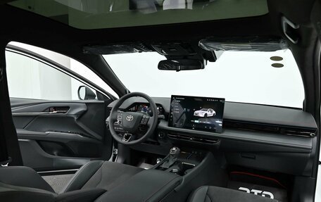 Toyota Camry, 2026 год, 4 650 000 рублей, 21 фотография
