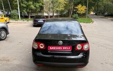 Volkswagen Jetta VI, 2005 год, 335 000 рублей, 2 фотография
