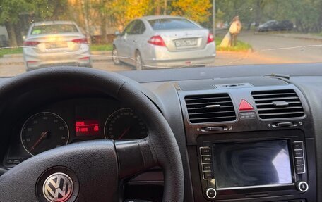 Volkswagen Jetta VI, 2005 год, 335 000 рублей, 7 фотография