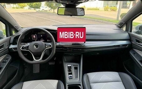 Volkswagen Golf VIII, 2025 год, 3 750 000 рублей, 14 фотография
