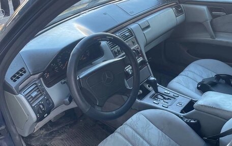 Mercedes-Benz E-Класс, 1999 год, 150 000 рублей, 6 фотография