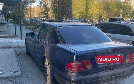 Mercedes-Benz E-Класс, 1999 год, 150 000 рублей, 2 фотография