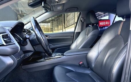 Toyota Camry, 2019 год, 3 160 000 рублей, 15 фотография