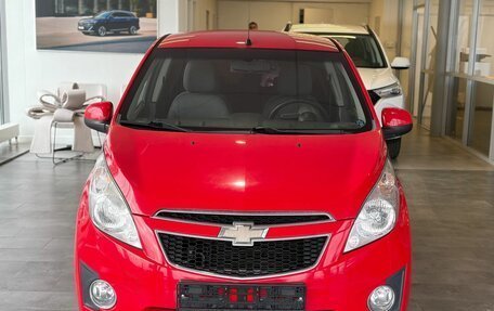 Chevrolet Spark III, 2011 год, 565 000 рублей, 2 фотография