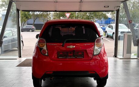 Chevrolet Spark III, 2011 год, 565 000 рублей, 4 фотография