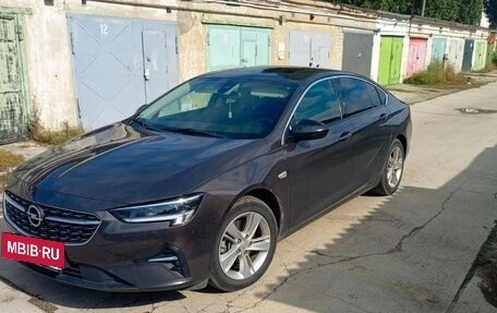 Opel Insignia II рестайлинг, 2021 год, 1 950 000 рублей, 2 фотография