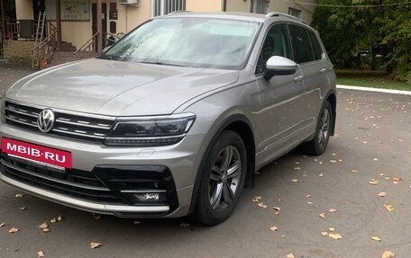 Volkswagen Tiguan II, 2019 год, 2 150 000 рублей, 3 фотография