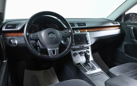 Volkswagen Passat B7, 2011 год, 1 099 000 рублей, 7 фотография