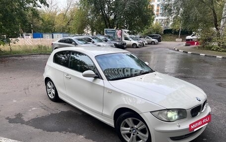 BMW 1 серия, 2008 год, 810 000 рублей, 2 фотография