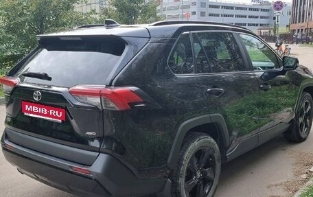 Toyota RAV4, 2020 год, 3 390 000 рублей, 4 фотография