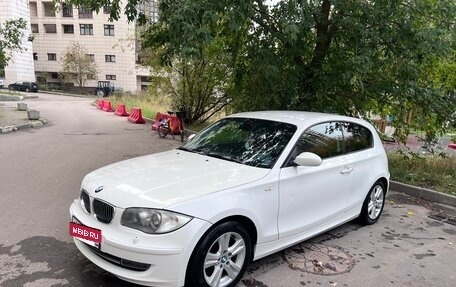 BMW 1 серия, 2008 год, 810 000 рублей, 16 фотография