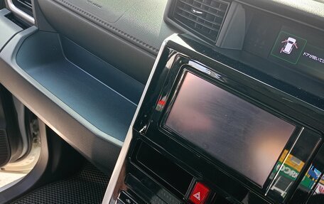 Toyota Roomy I, 2021 год, 1 270 000 рублей, 11 фотография