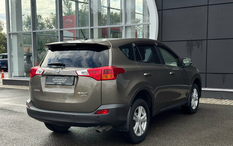 Toyota RAV4, 2013 год, 1 697 000 рублей, 6 фотография