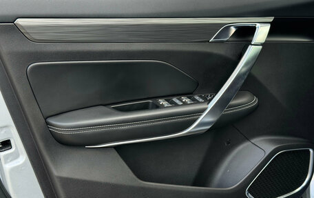 Geely Atlas, 2023 год, 2 200 000 рублей, 10 фотография