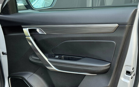 Geely Atlas, 2023 год, 2 200 000 рублей, 17 фотография